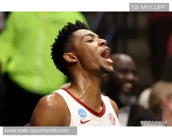 米勒半场高效21分对抗JJJ的22分表现引发激烈攻防战 米勒半场高效21分对抗JJJ的22分表现引发激烈攻防战